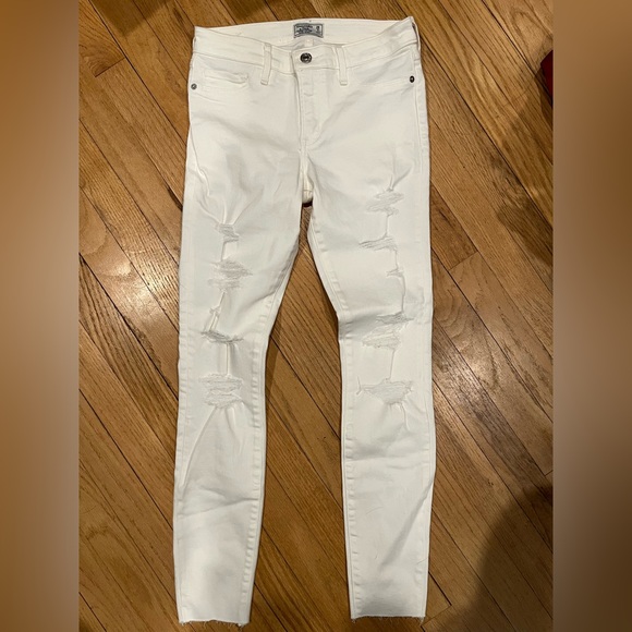 A&F Harper low rise super skinny jeans size 26 NWOT - Picture 3 of 4